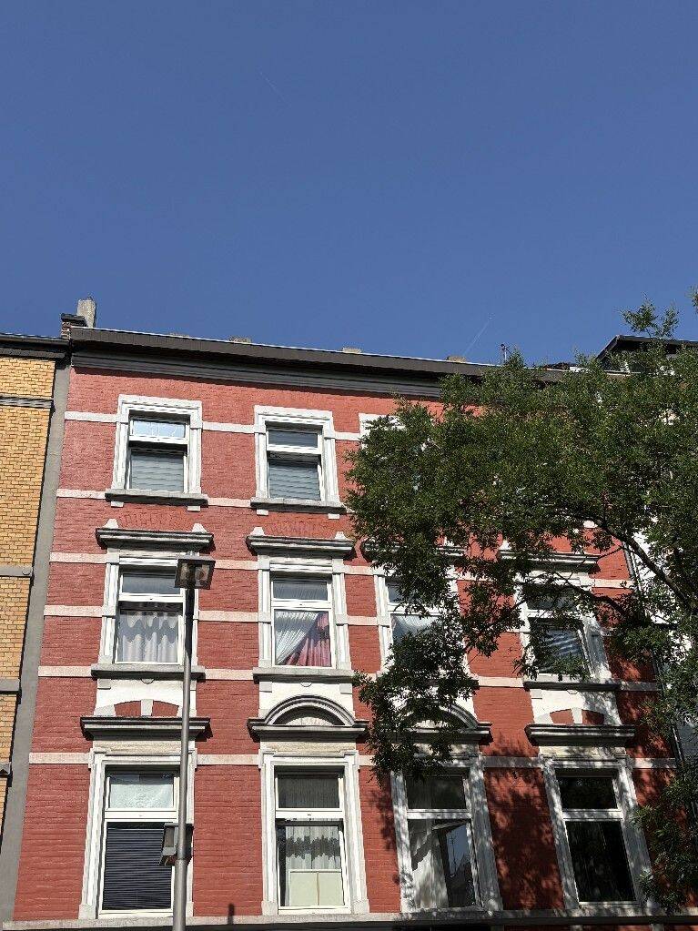 Wohn-/Geschäftshaus in aufstrebender Lage – mit großer Ausbaureserve !, 40227 Düsseldorf (Eller Oberbilk)
