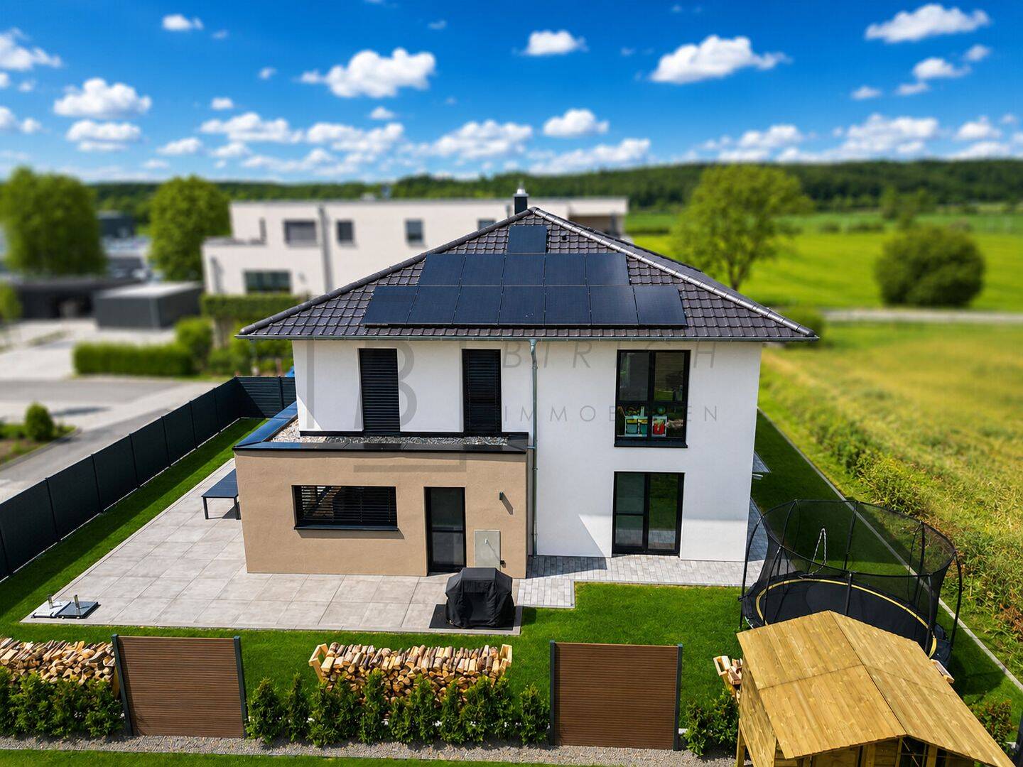 Moderne Stadtvilla mit hochwertiger Ausstattung, Smart Home & PV-Anlage, 88454 Hochdorf