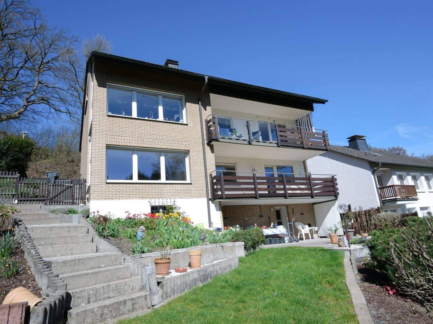 Attraktive 3-Zimmer-Wohnung mit traumhaftem Ausblick in ruhiger Lage, 59821 Arnsberg