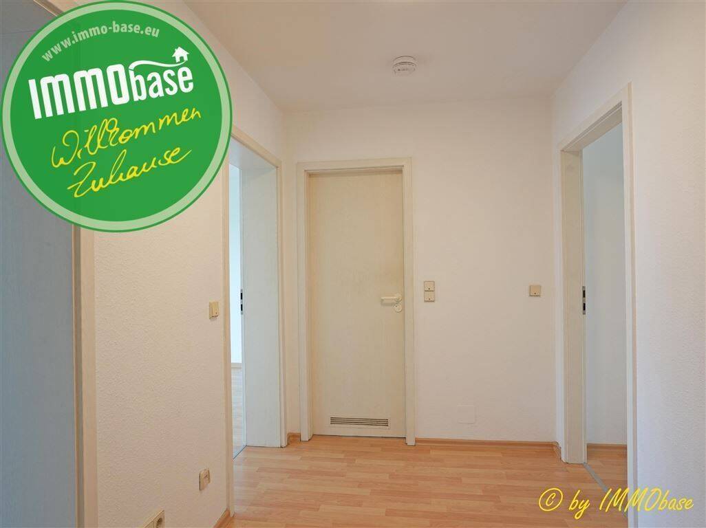 Freie Wohnung mit attraktivem Grundriss – 2 Balkone zum Entspannen!, 9669 Frankenberg/Sa.