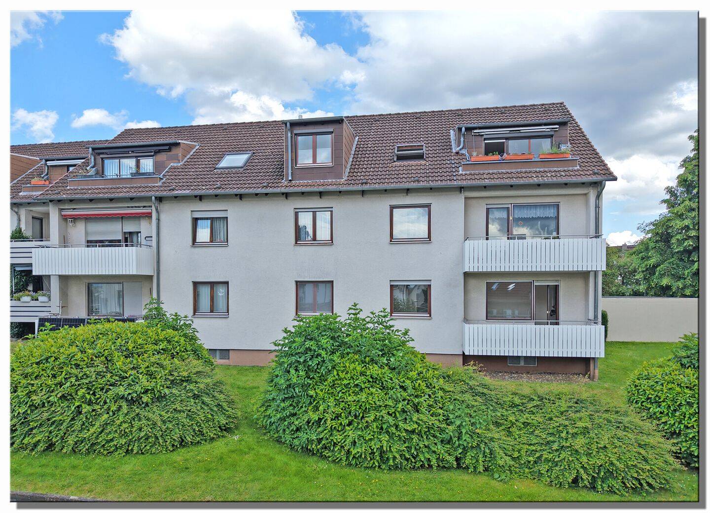 4-ZKB-Wohnung mit Garage und Balkon in beliebter Lage Wolfsanger, 34125 Kassel