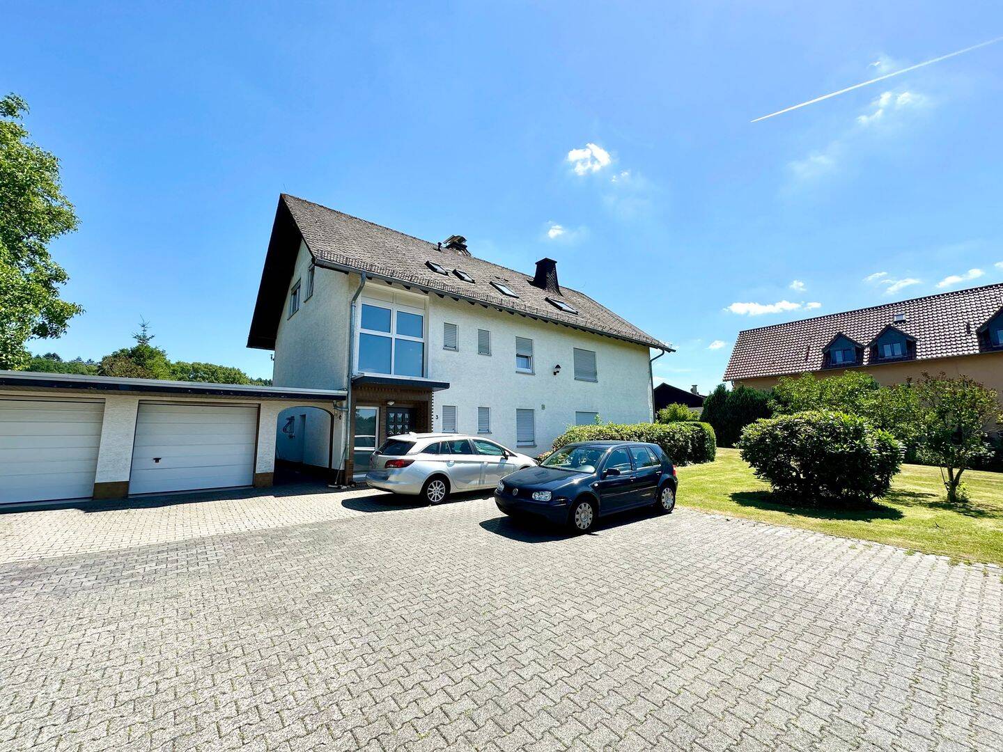 Größzügige Wohnung in schöner Feldrandlage, 65232 Taunusstein