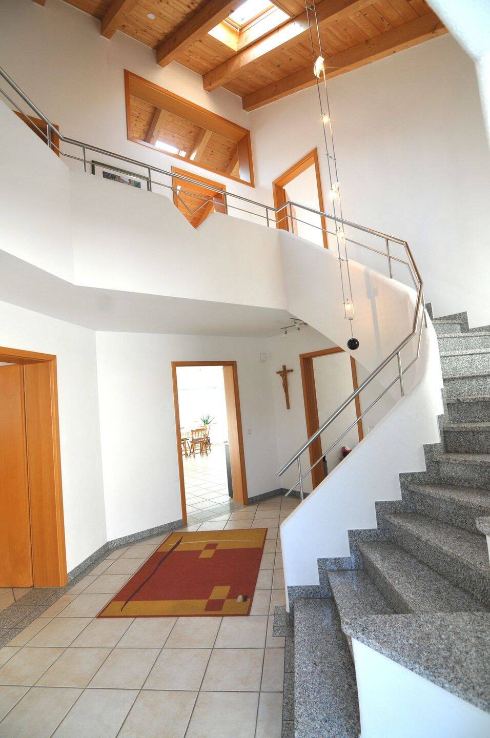 Modernes barrierefreies Architektenhaus – PV-Anlage – großer Garten – sehr ruhige Lage, 85132 Schernfeld