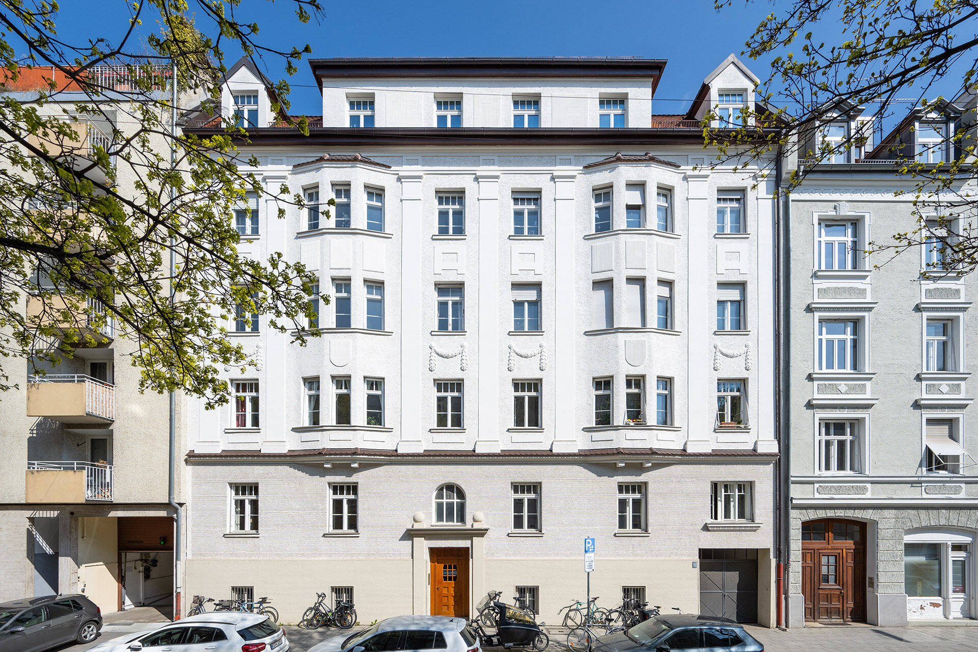 Denkmalgeschützte 5-Zimmer Maisonette-Wohnung in München-Schwabing mit genehmigten Ausbaukonzept, 80796 München (Schwabing-West)