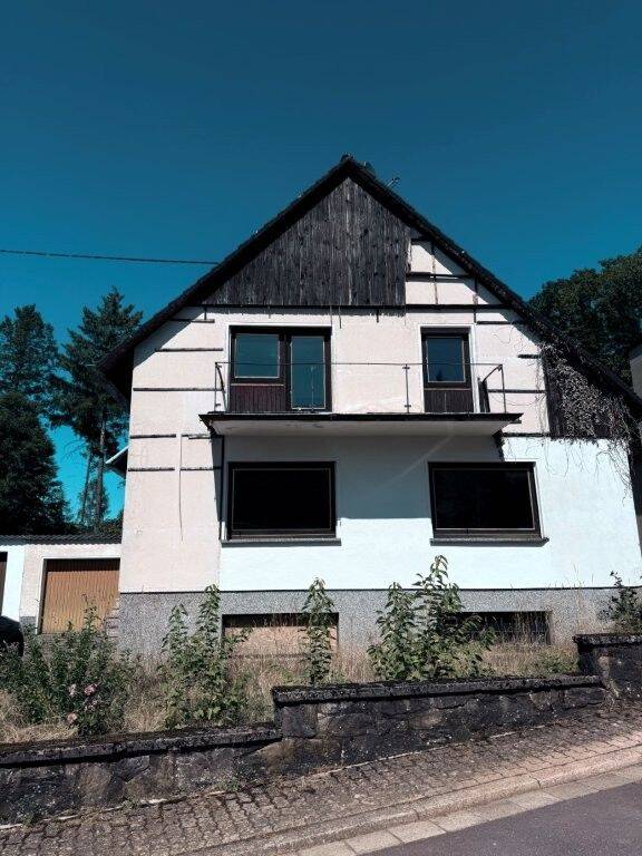 Saarhölzbach -großzügiges 1-2 FH – entkernt, 66693 Mettlach