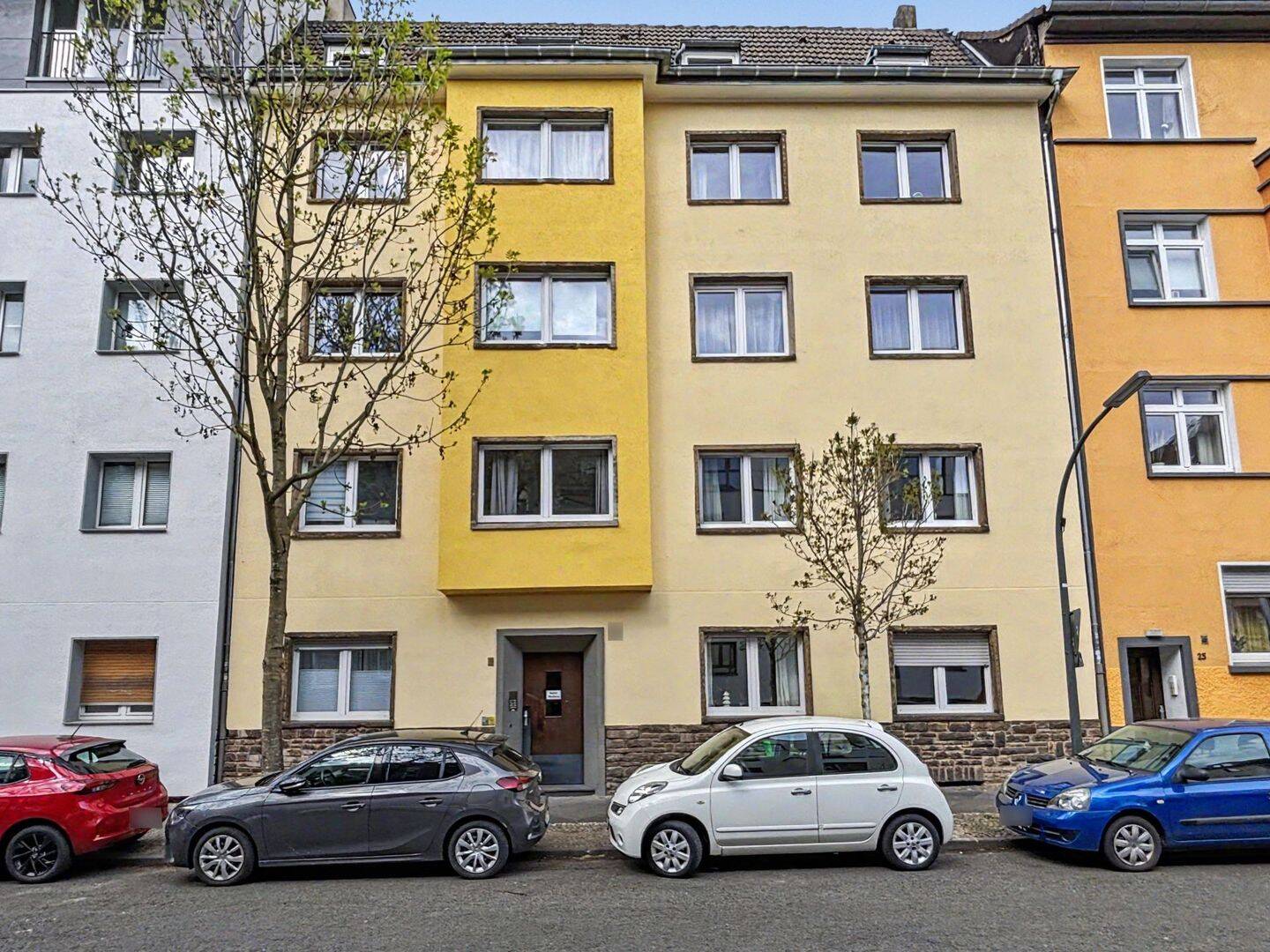 Gepflegtes Mehrfamilienhaus mit 9 Wohneinheiten im Dortmunder Kreuzviertel, 44139 Dortmund (Brünninghausen Mitte)