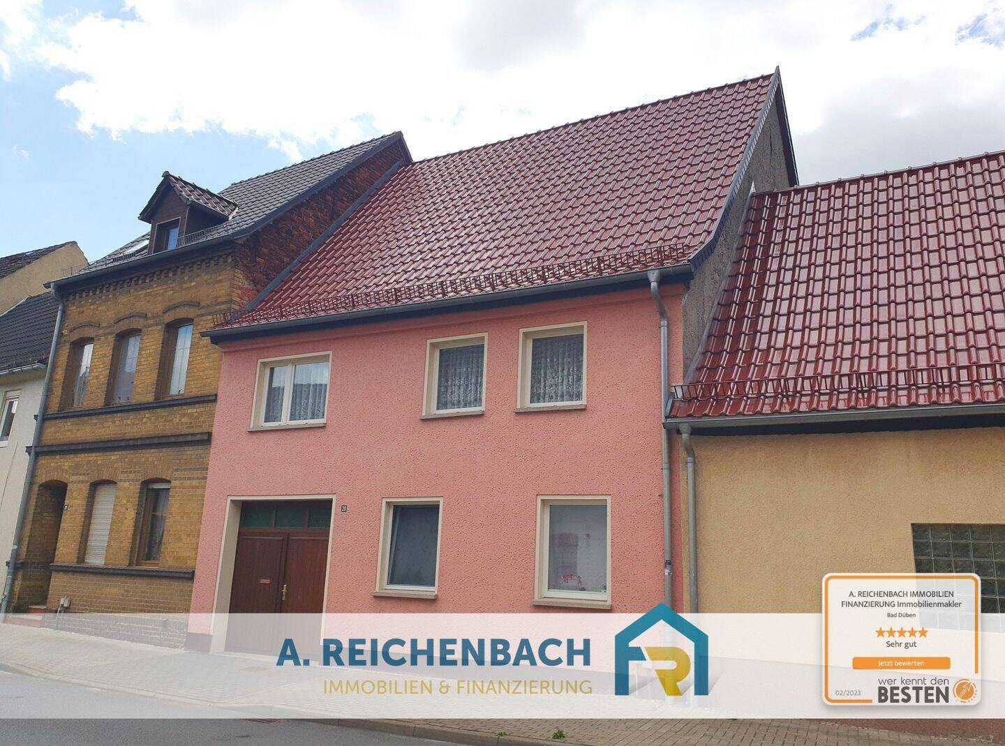 Reihenmittelhaus mit großem Grundstück, Nebengebäuden und Ausbaupotenzial in Gräfenhainichen zu verkaufen!, 6773 Gräfenhainichen