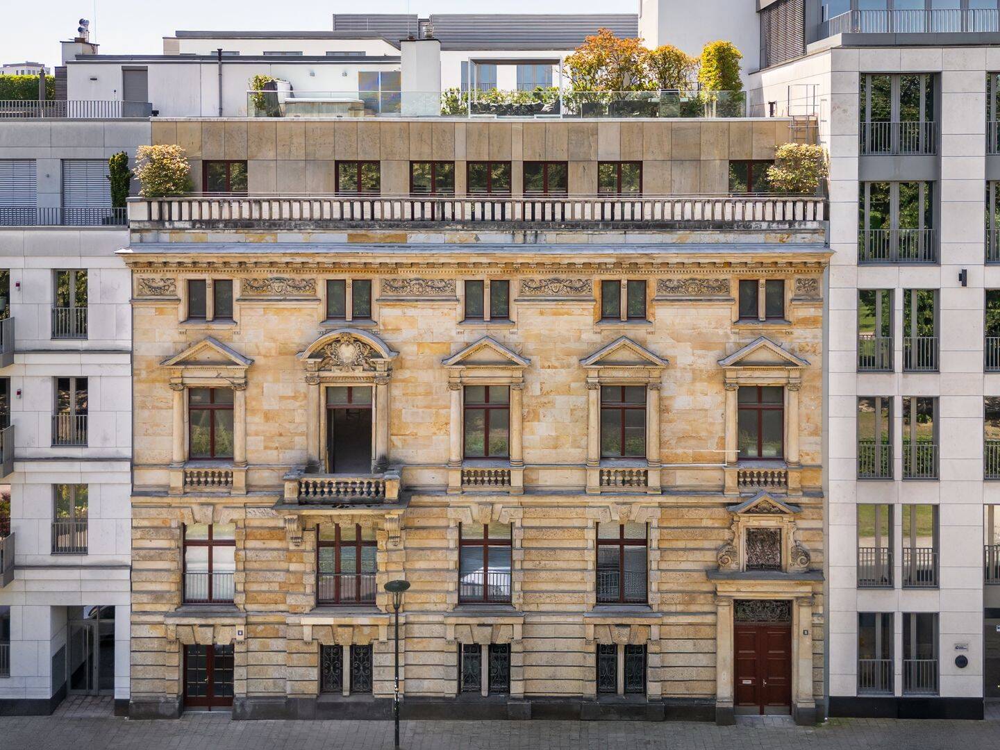 UNIKAT – LUXUSPENTHOUSE MIT BLICK IN DEN HOFGARTEN, 40211 Düsseldorf (Pempelfort Stadtmitte)
