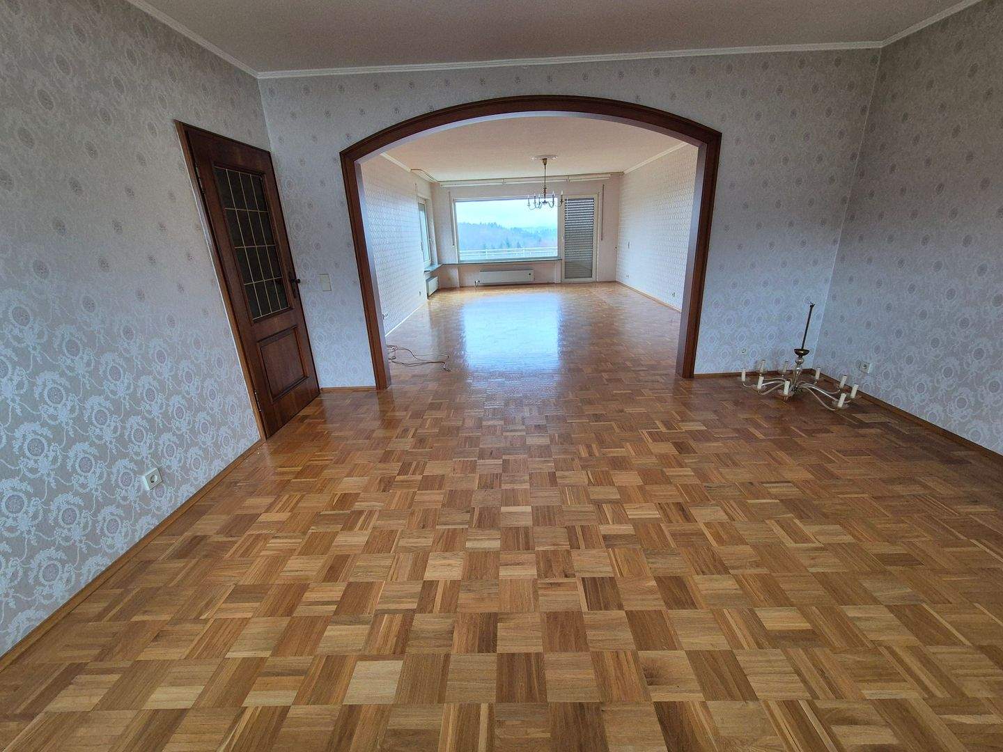 Geräumiges Haus mit viel Potential in traumhaft ruhiger Lage mit tollem Grundstück, 56154 Boppard
