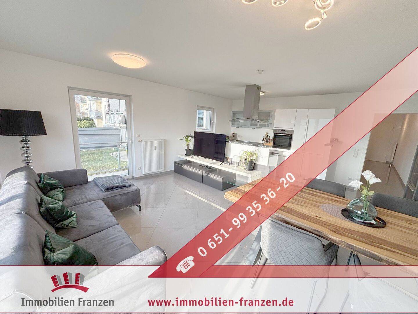 Modernes Zuhause im Erdgeschoss – altersgerecht, energieeffizient, Balkon & Carport inklusive, 54453 Nittel
