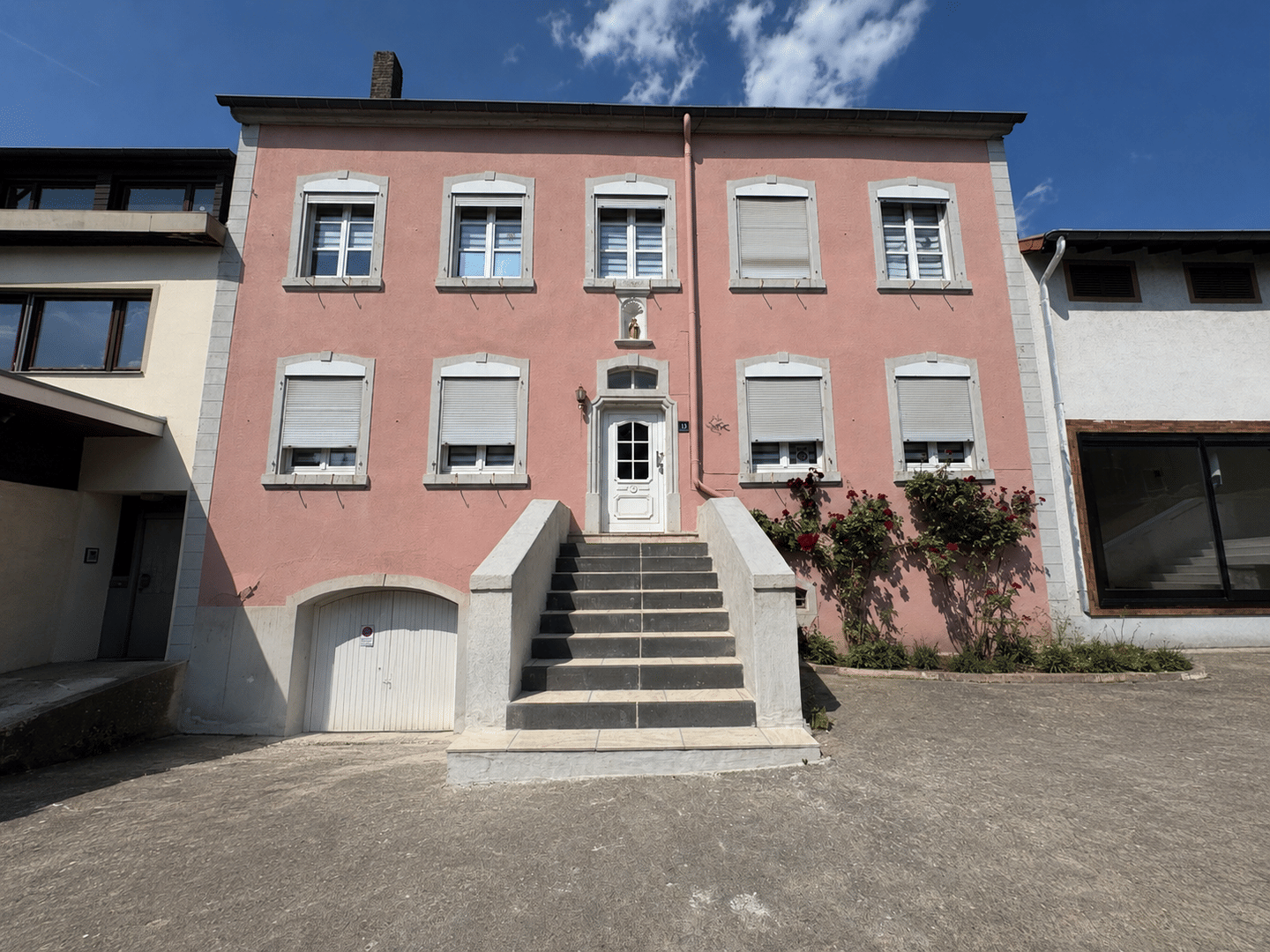 3 Wohnungen oder 1-2 Familienhaus direkt an der Grenze L-Schengen, 66706 Perl