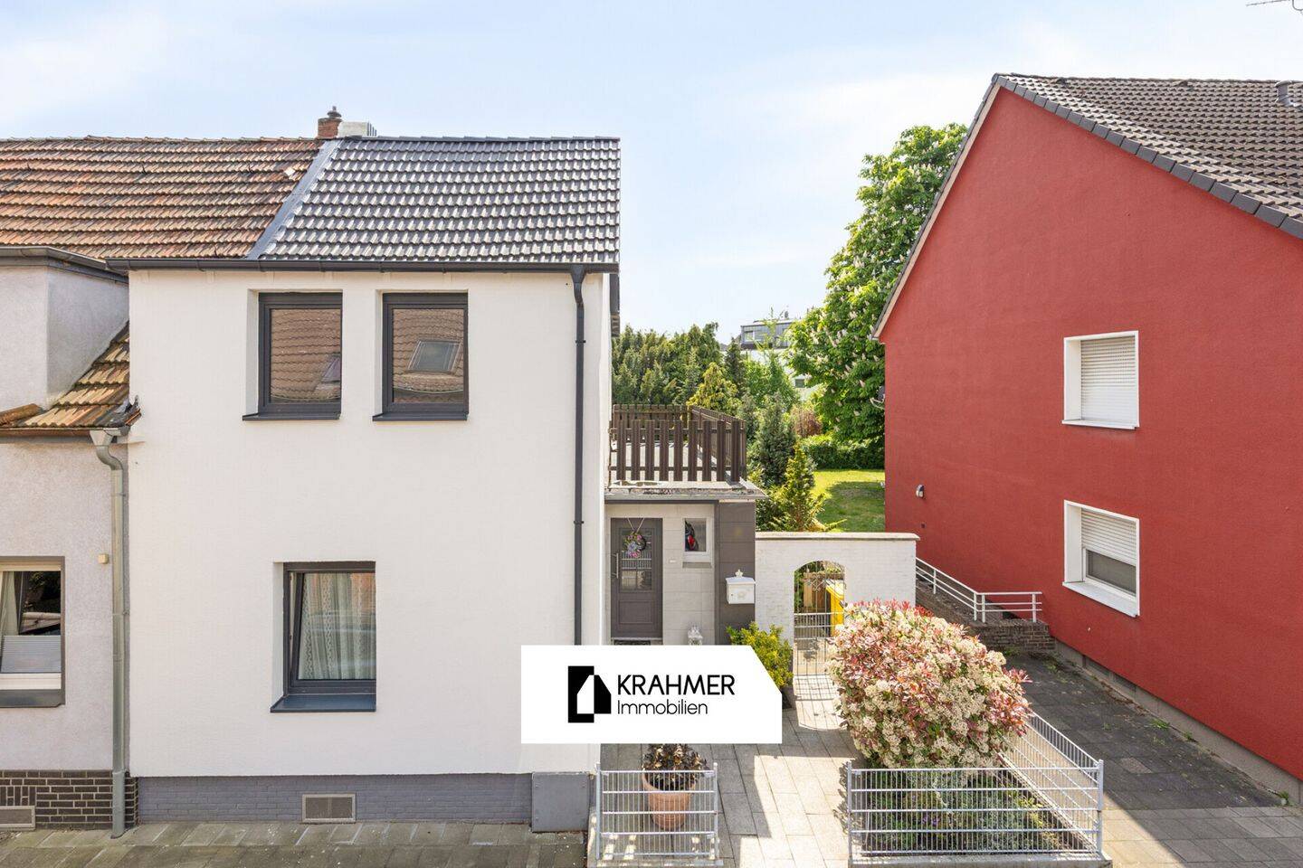 Meerbusch-Lank-Latum: Saniertes Reihenendhaus mit Garten & Terrasse, 40668 Meerbusch