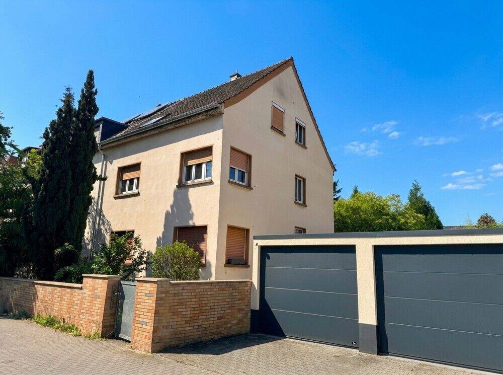 Charmantes 3-Familienhaus mit Potenzial in begehrter Lage von Friesenheim, 67063 Ludwigshafen am Rhein (Friesenheim/Nord)