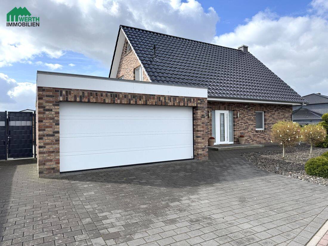 Ihr neues Zuhause in Harsefeld: Neuwertiges EFH mit Garten, Kamin & Doppelgarage *** 360 ° Rundgang ***, 21698 Harsefeld