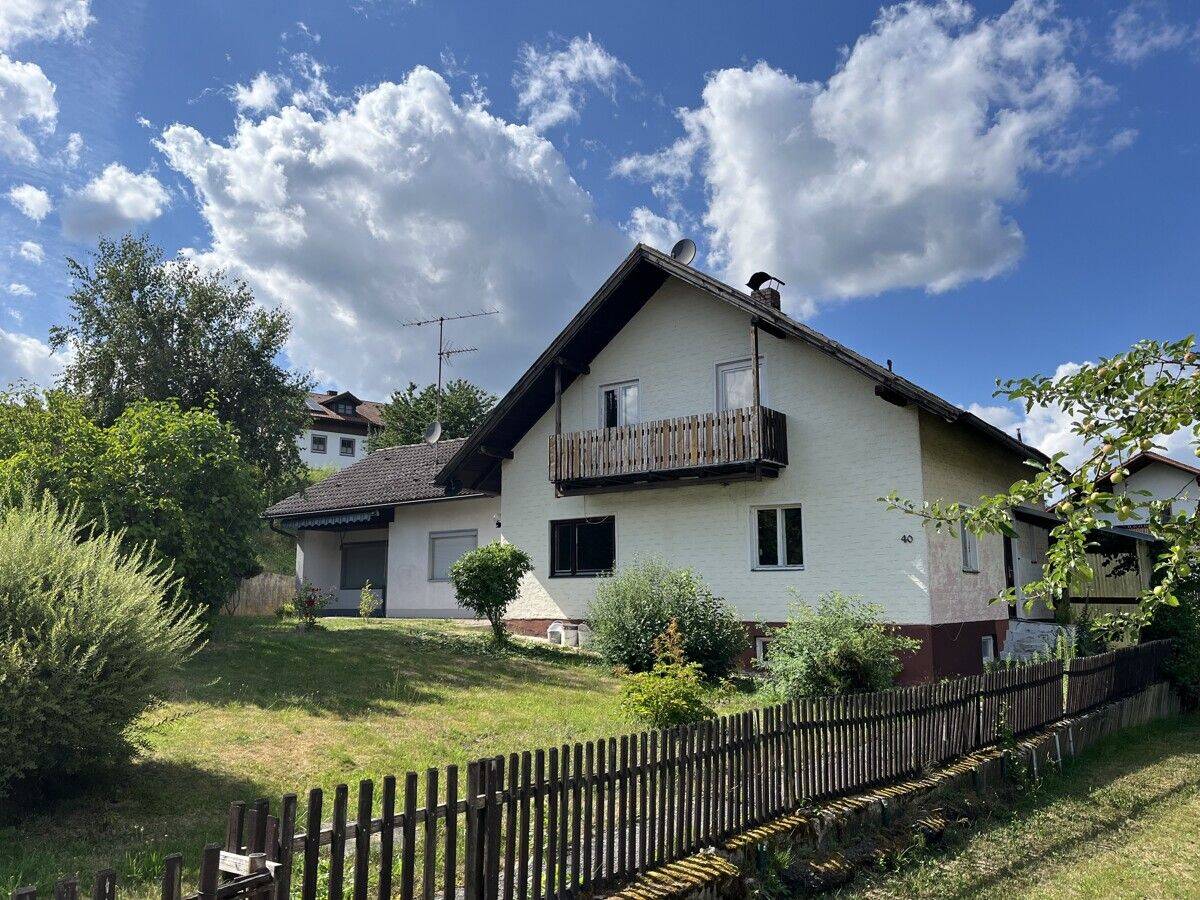 Bungalowanbau mit Altbau EFH, Garage, Schuppen in Stallwang, sonnige Lage, nördl. von Straubing, 94375 Stallwang