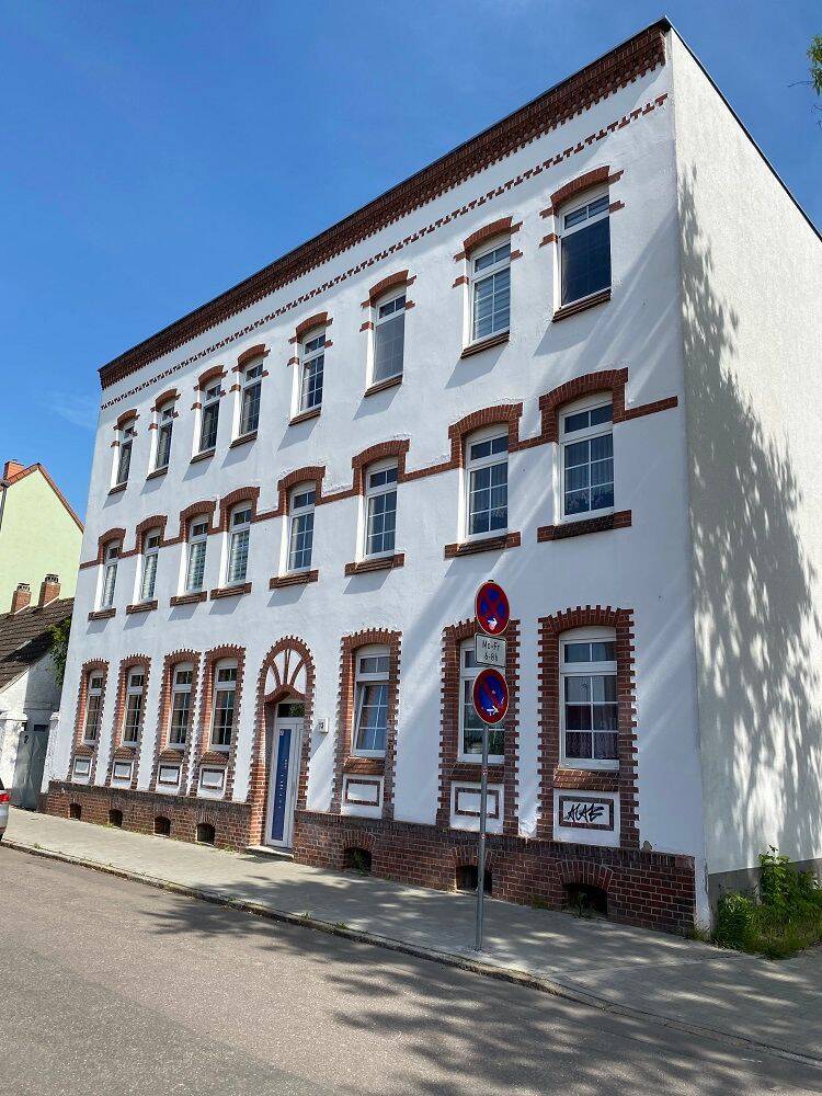 Geräumige 2-Raumwohnung mit Balkon in ruhiger Lage in Halle (Saale) zu vermieten!, 6132 Halle (Saale) (Ammendorf-Beesen Planena Radewell-Osendorf Silberhöhe)