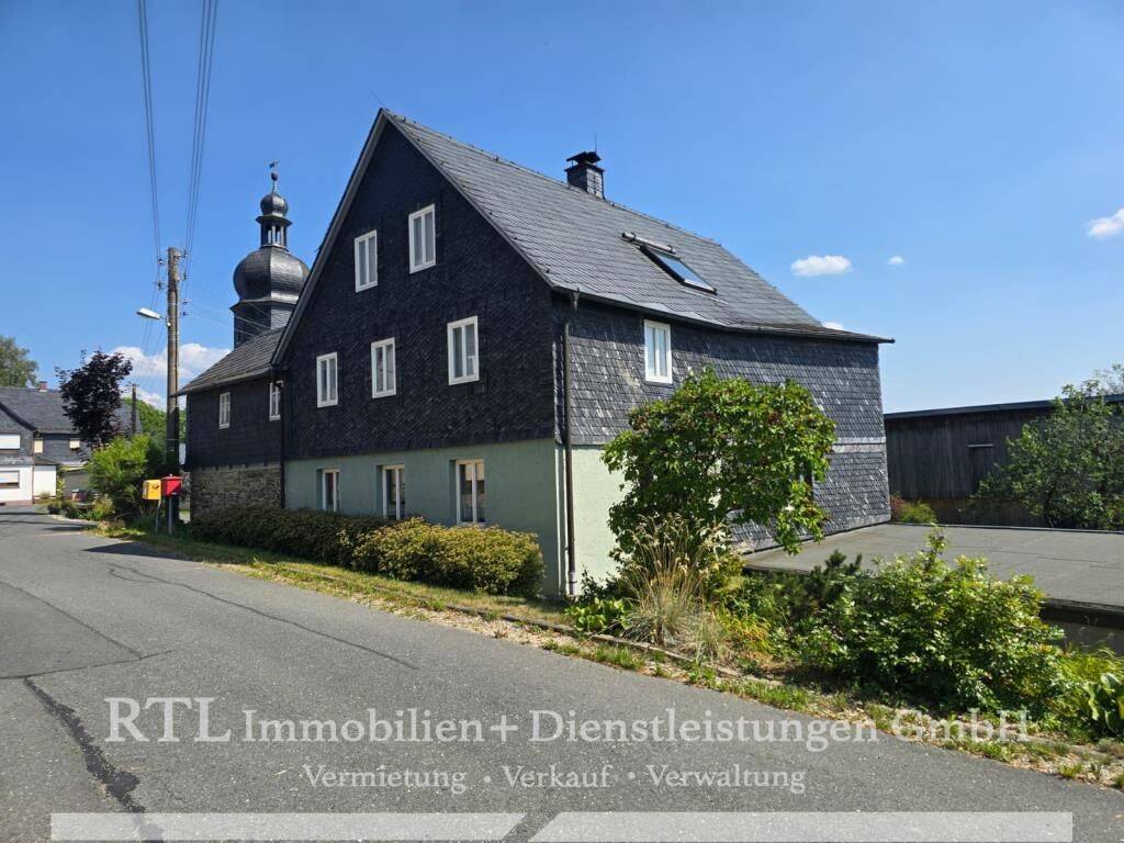 Gepflegtes Anwesen mit Scheune, Innenhof und viel Platz für Hobby und Werkstatt (A1749), 7368 Remptendorf
