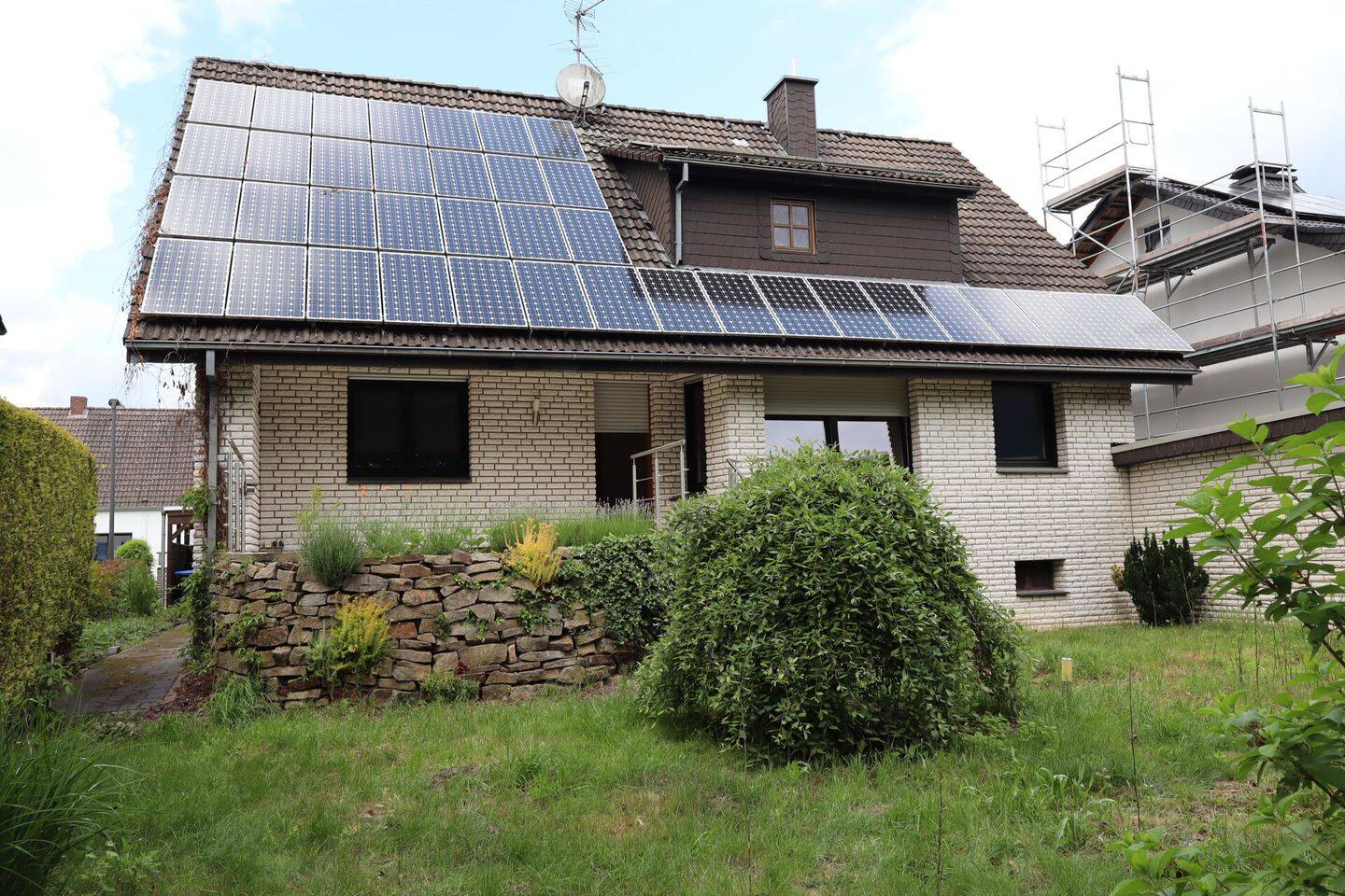 Familienfreundliches Ein-/Zweifamilienhaus in ruhiger Wohnlage von Paderborn-Sennelager, 33104 Paderborn