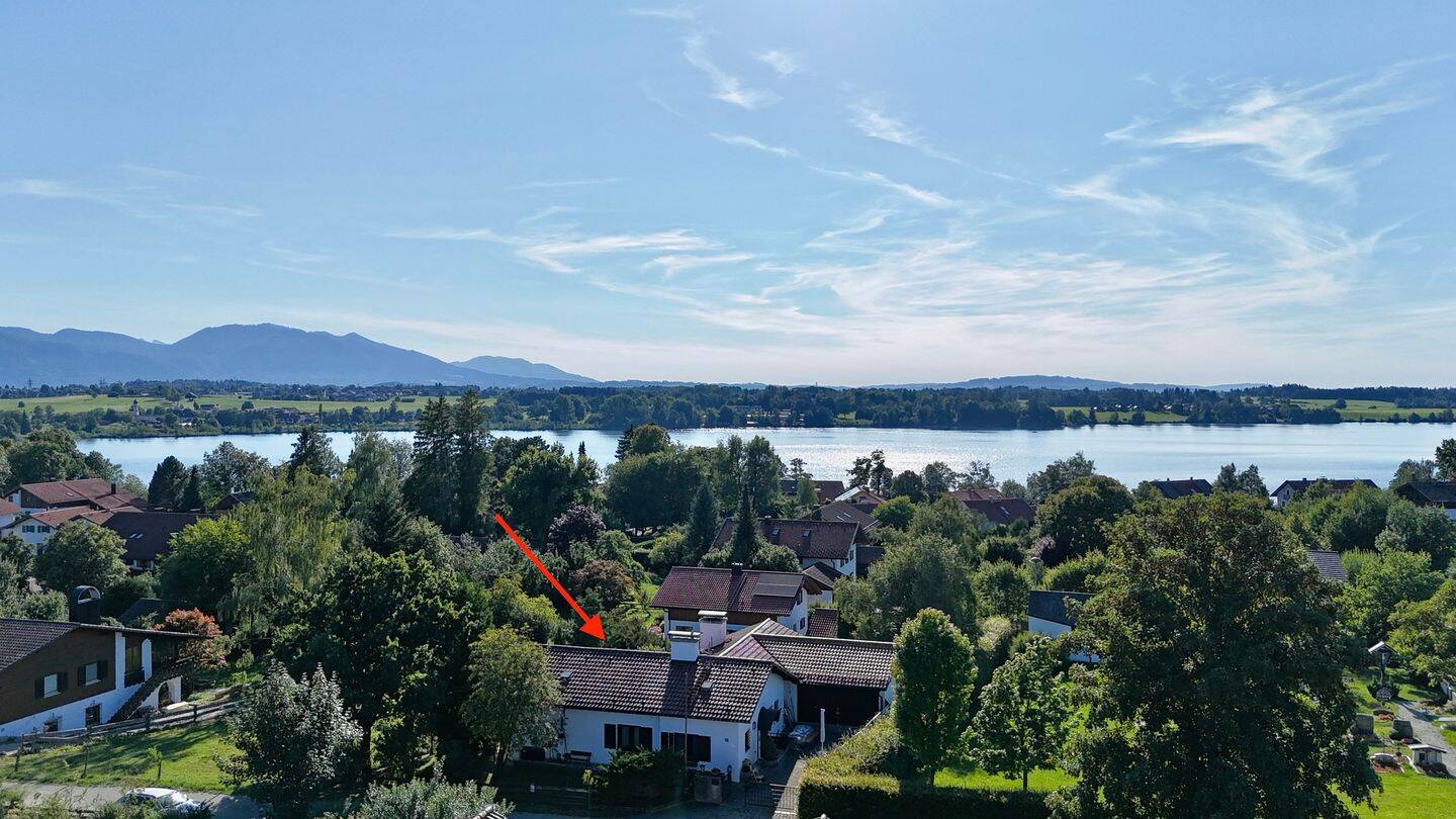 Herrlich ruhige Lage in Riegsee: Bungalow mit ELW auf sonnigem Grundstück, 82418 Riegsee