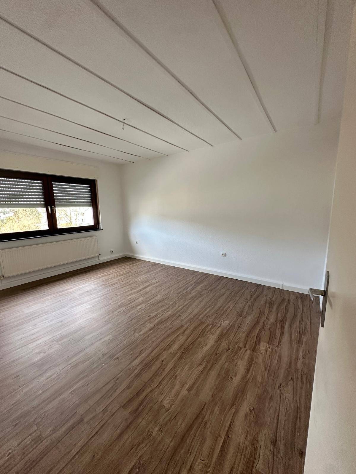 Moderne 2,5-Zimmer Wohnung in zentraler Lage Bruchsals, 76646 Bruchsal