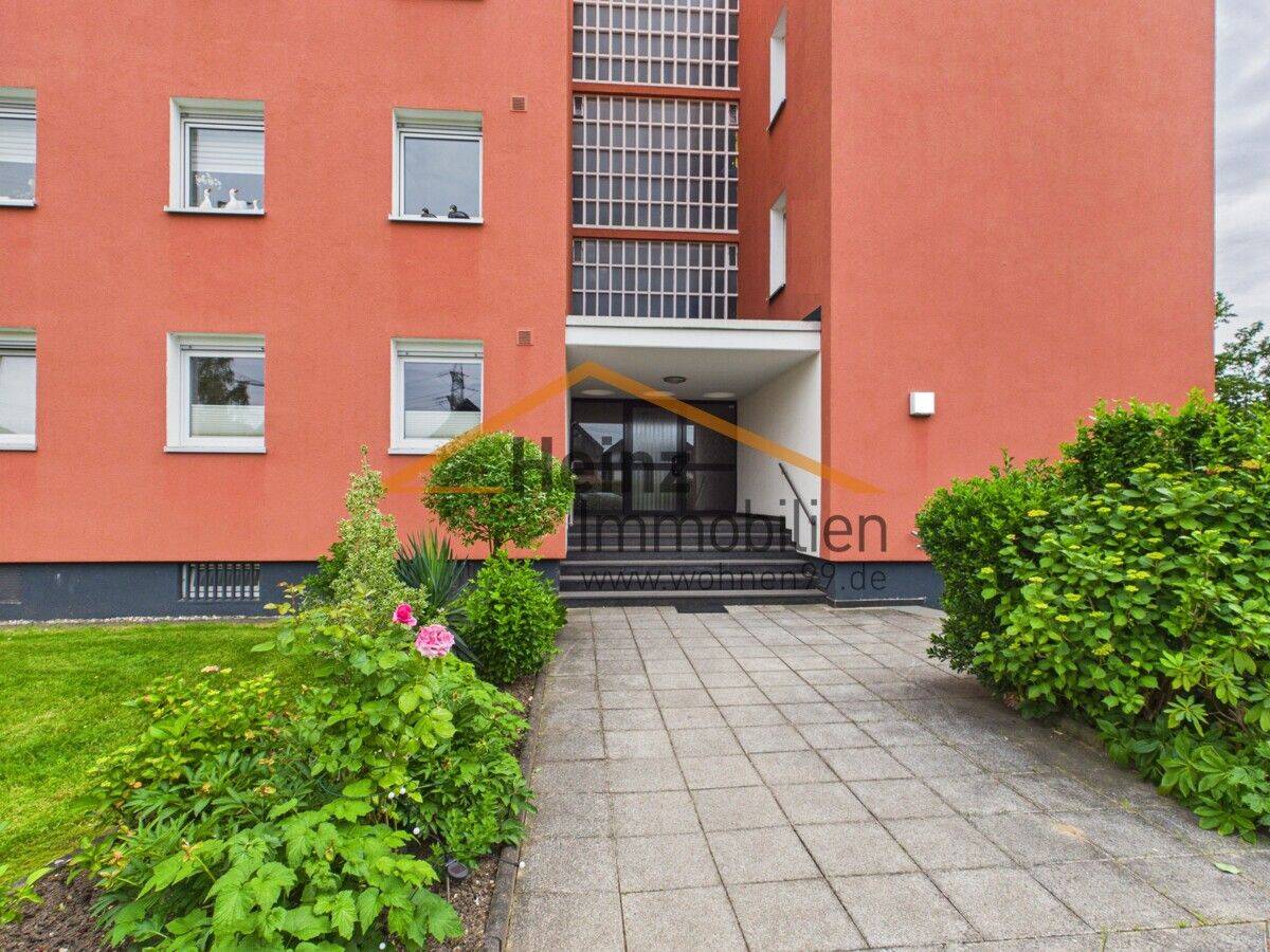 Gut geschnittene Etagenwohnung in Leverkusen, Rheindorf!, 51371 Leverkusen (Bürrig Hitdorf Rheindorf)