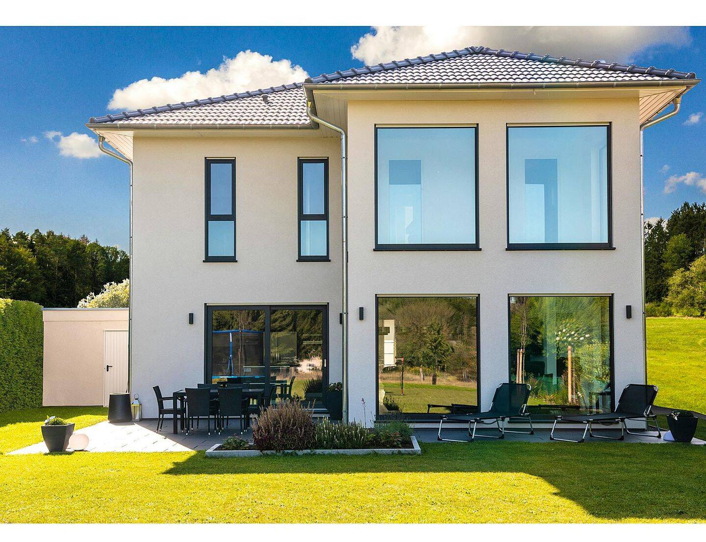 Großzügige Stadtvilla: Ihr Neubau-Traum mit Platz für die ganze Familie in Bad Camberg, 65520 Bad Camberg