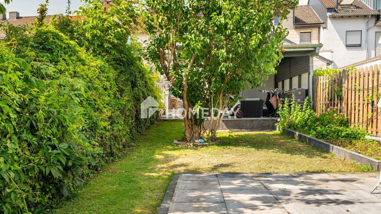 Familienfreundliches Zuhause mit zwei Terrassen und Gartenhaus in Würselen, 52146 Würselen