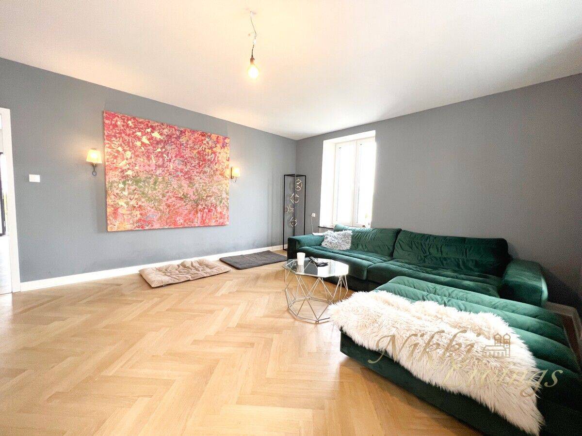 ANGEBOTSVERFAHREN! Großzügiges Wohndomizil mit viel Platz und beträchtlichem Grundstück!, 82319 Starnberg