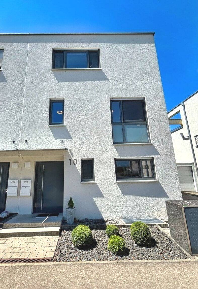 Moderne Doppelhaushälfte in Darmsheim, 71069 Sindelfingen