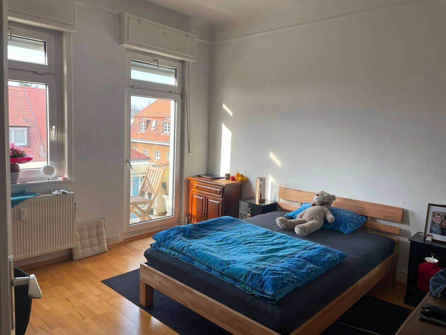 WG Zimmer in 2er Frauen WG mit Top Lage und Balkon. Teilmöbliert. Nur für Frauen., 60320 Frankfurt am Main