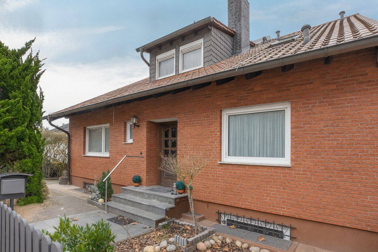 Familienidylle in ruhiger Lage – Großzügiges Einfamilienhaus mit Süd-West Terrasse und Garage, 64546 Mörfelden-Walldorf