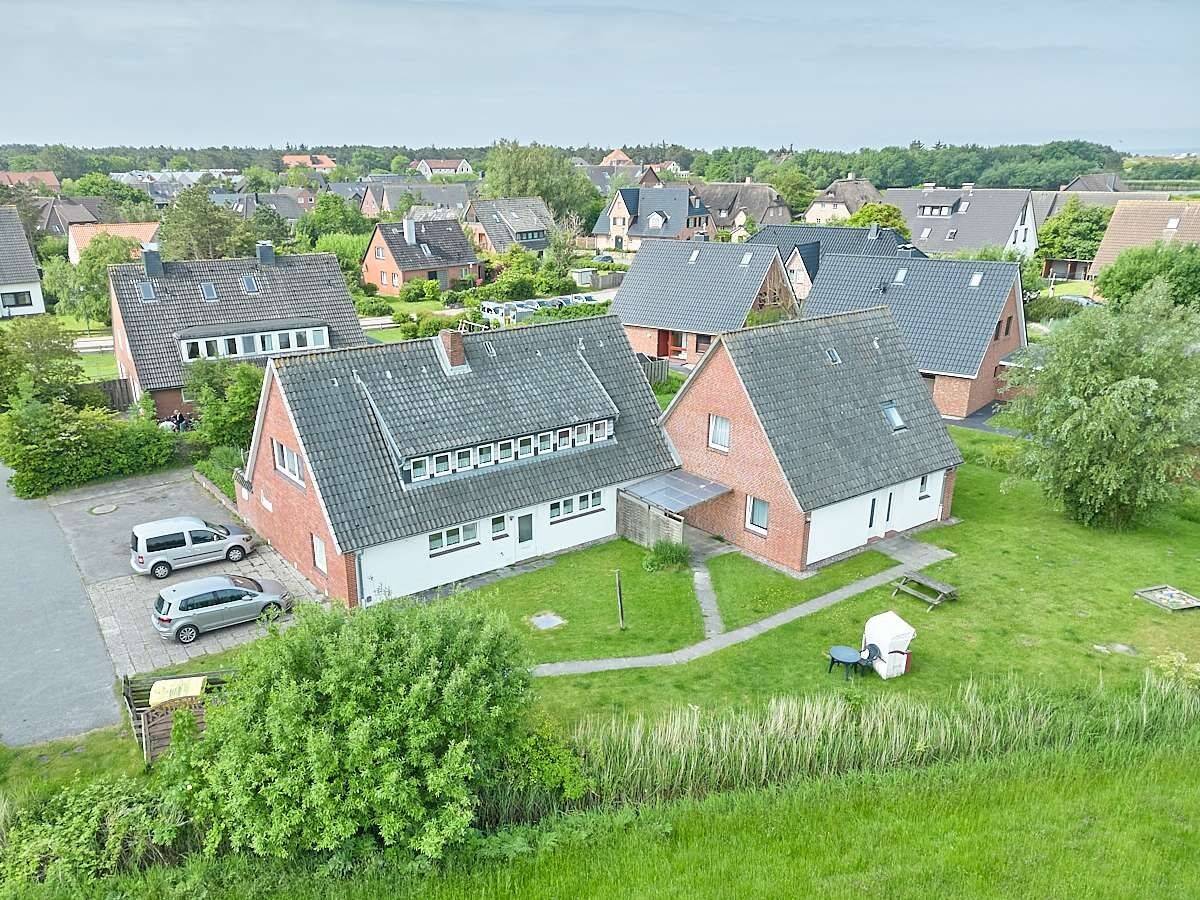 Selten: genehmigte Ferienwohnanlage mit 6 Wohnungen in ruhiger Feldrandlage, nah zum Ordinger Strand, 25826 Sankt Peter-Ording