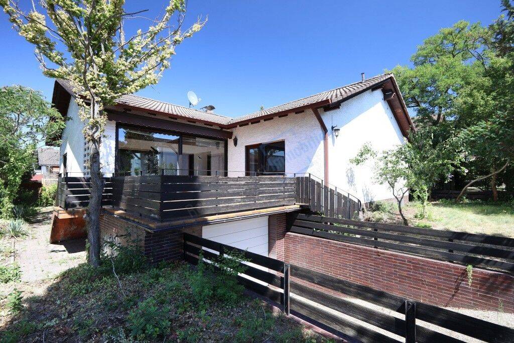 BUNGALOW in Seeheim, 64342 Seeheim-Jugenheim