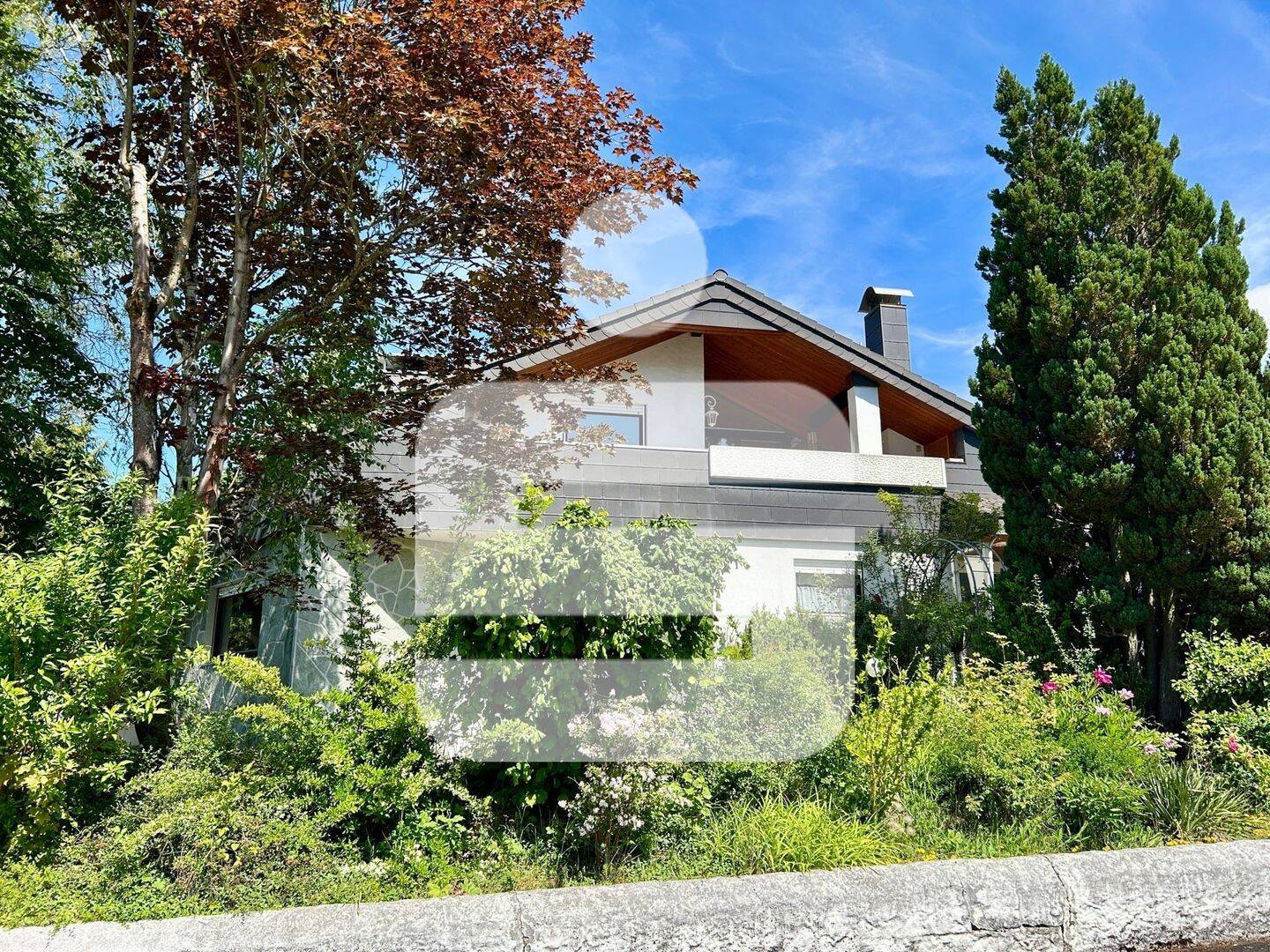 Großes EFH mit ELW in Höchstadt-Etzelskirchen…Ein Haus mit viel Platz und vielen Möglichkeiten, 91315 Höchstadt a.d. Aisch