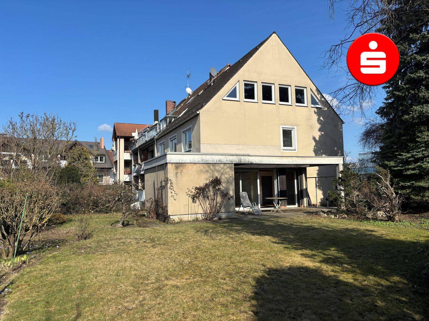 Großes REH mit Ausbaureserve in Thon, 90425 Nürnberg
