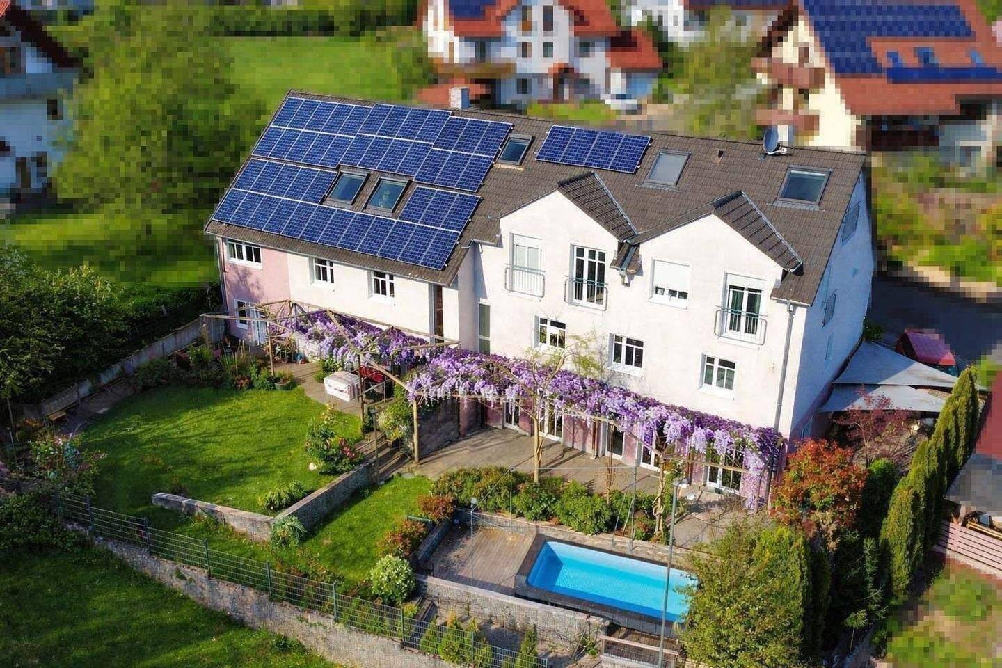 Familientraum mit Mieteinnahmen – Hochwertiges MFH mit 4 Einheiten und Top-Energieeffizienz, 63773 Goldbach