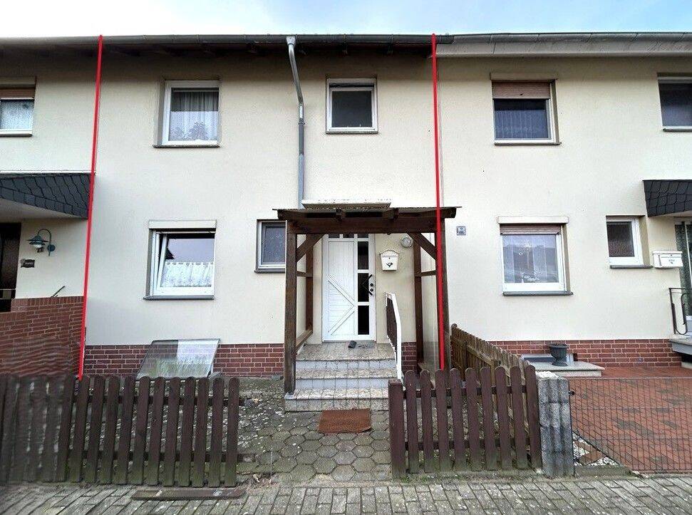 Reihenmittelhaus mit ausgebautem Spitzboden, Wintergarten, Vollkeller und Garage in Barnstorf zu verkaufen., 49406 Barnstorf
