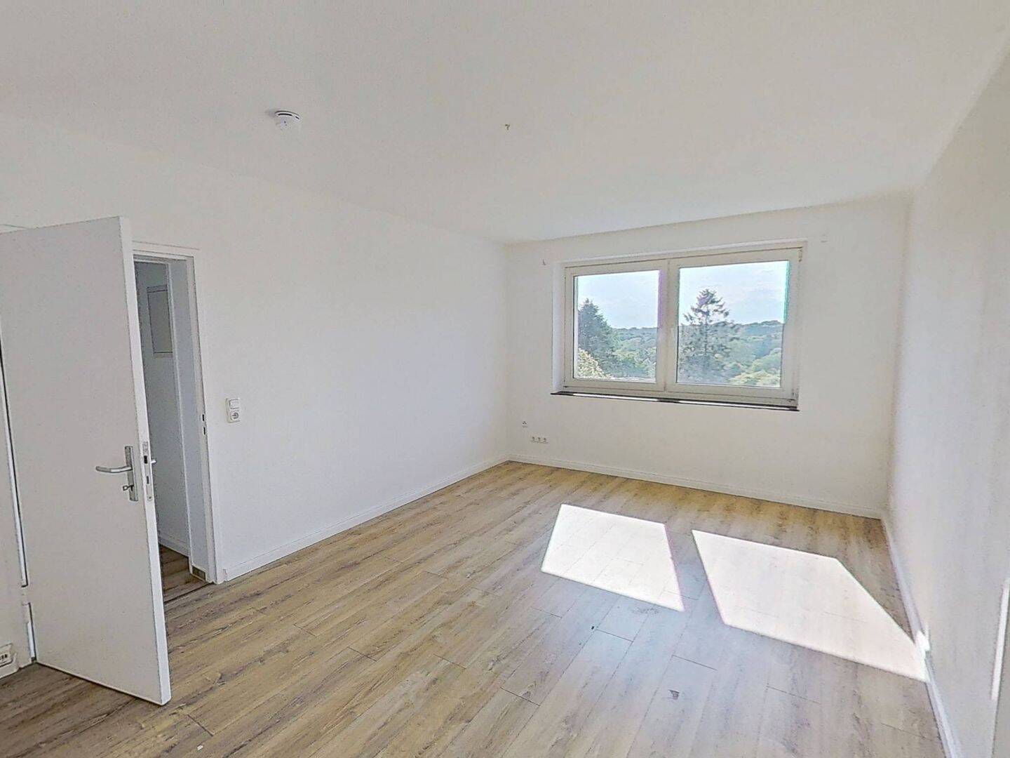Moderne 2-Zimmer-Wohnung mit EINBAUKÜCHE im Flensburger Süden, 24941 Flensburg (Friesischer Berg Sandberg Südstadt Weiche Westliche Höhe)