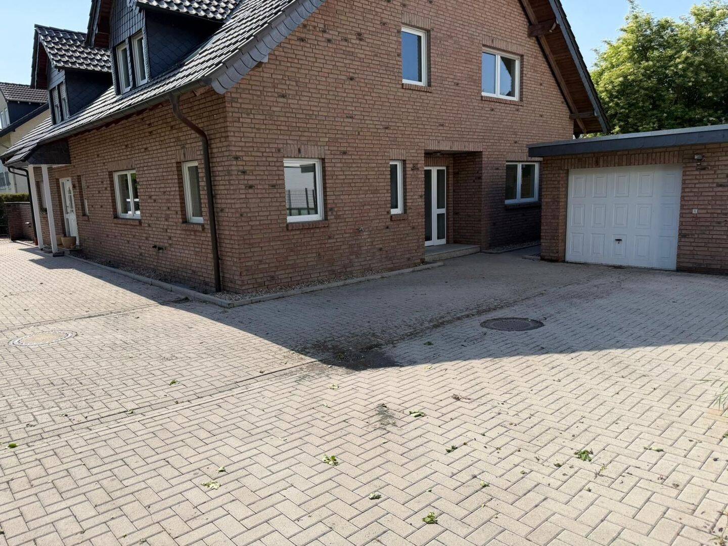 Erstbezug nach Renovierung – DHH im Zentrum von Ndk. – Rheidt, 53859 Niederkassel