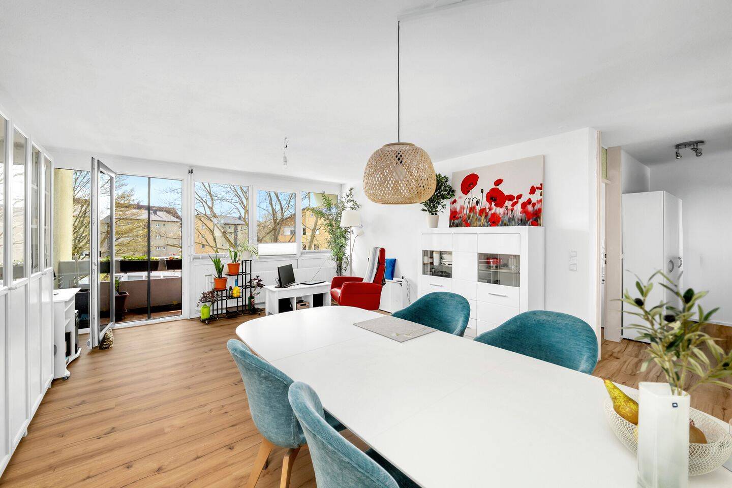 Einziehen & wohlfühlen – sanierte 2-Zimmer-Wohnung mit Balkon und Stellplatz in Crailsheim, 74564 Crailsheim