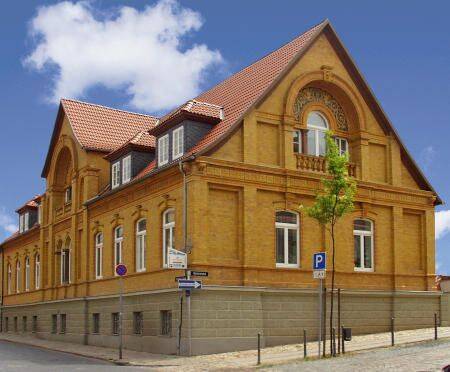 Für Single`s oder Senioren geeignet! 2-Raumwohnung (Hochparterre) im Zentrum von Sangerhausen zu vermieten!, 6526 Sangerhausen