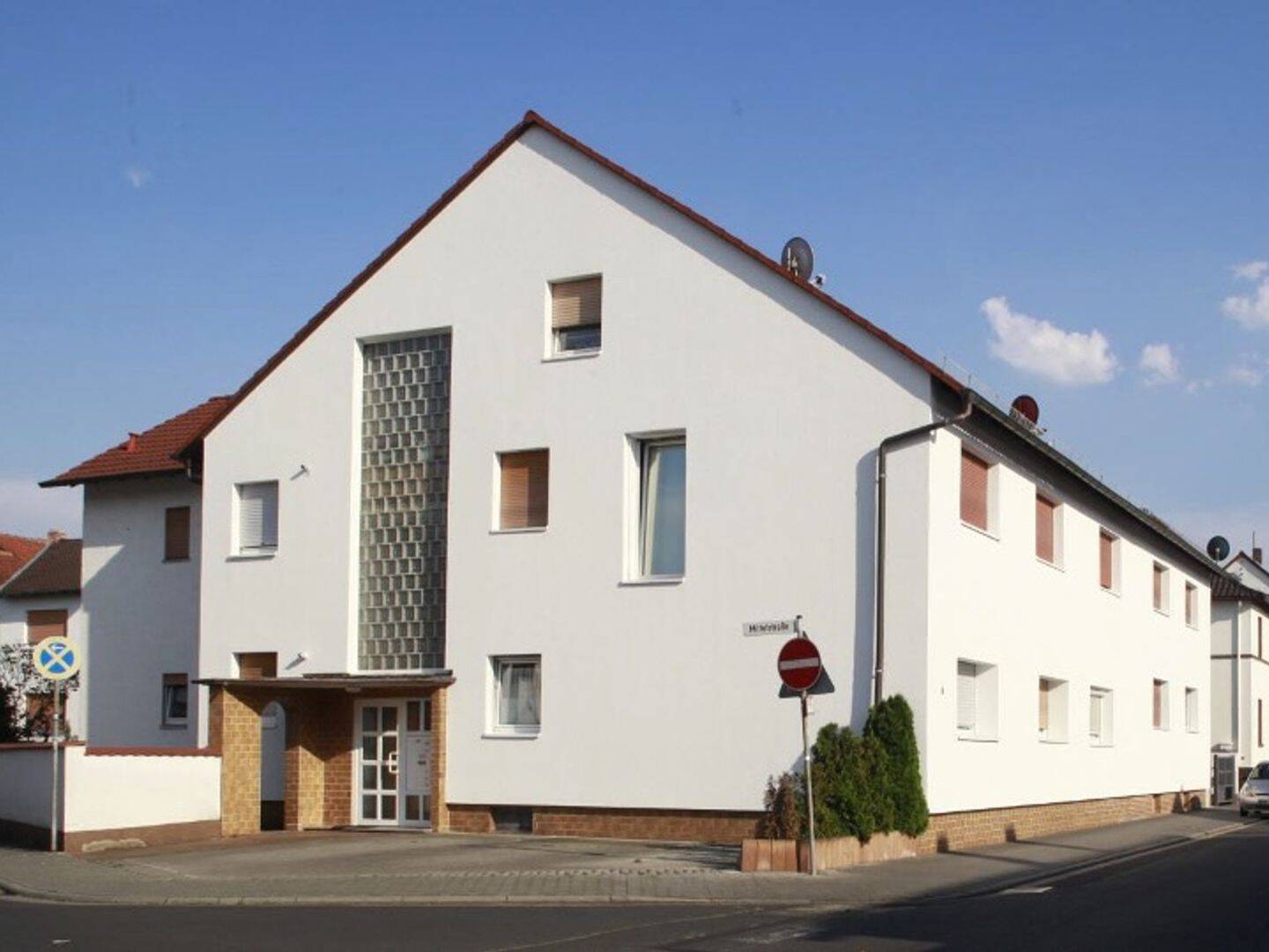 Helle 3-Zimmer-Dachwohnung in zentraler Lage von Rodenbach, 63517 Rodenbach