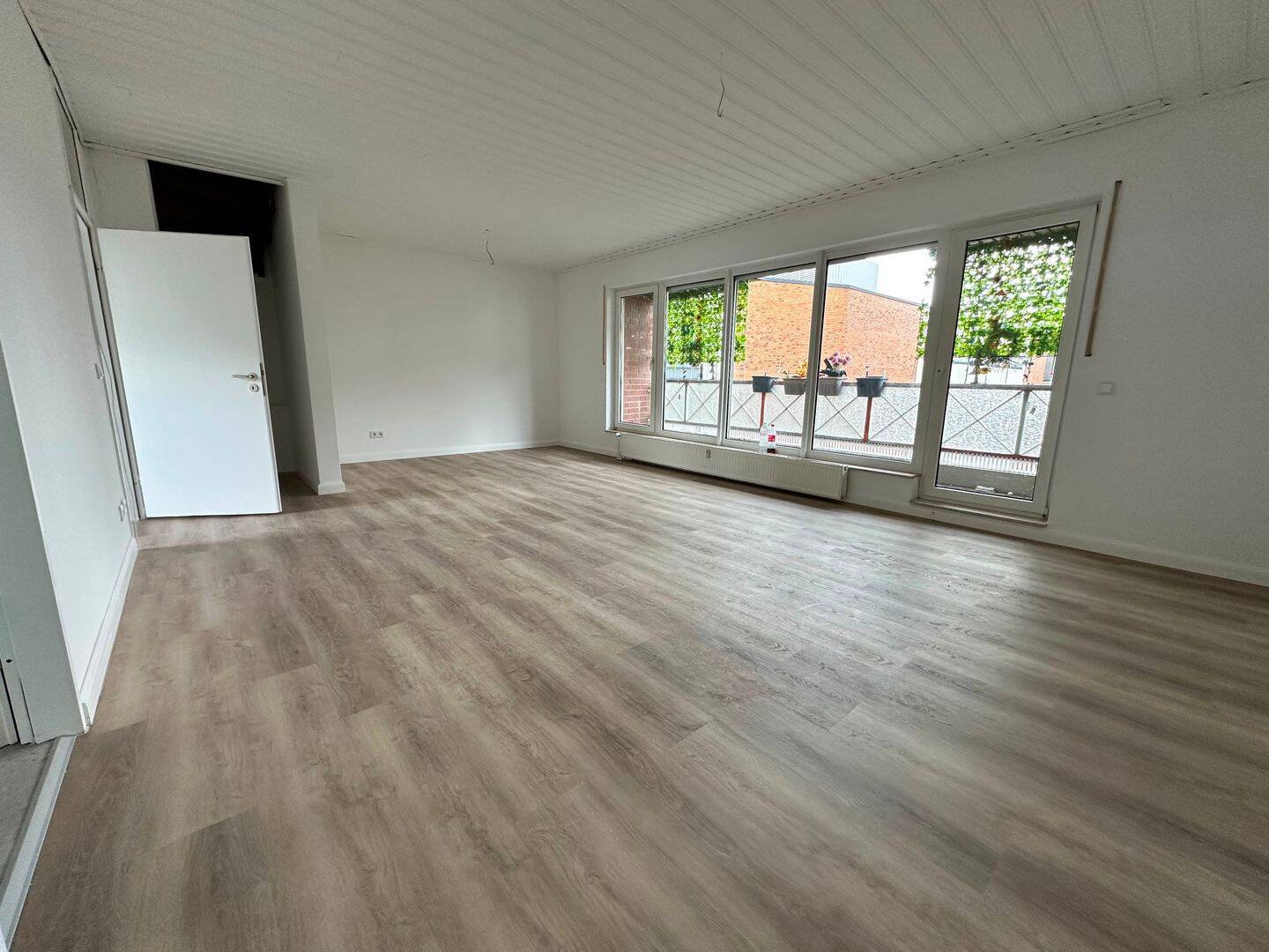 Wohnen auf 2 Ebenen! Renovierte 4-Zi-Whg in Witten-City, 58452 Witten