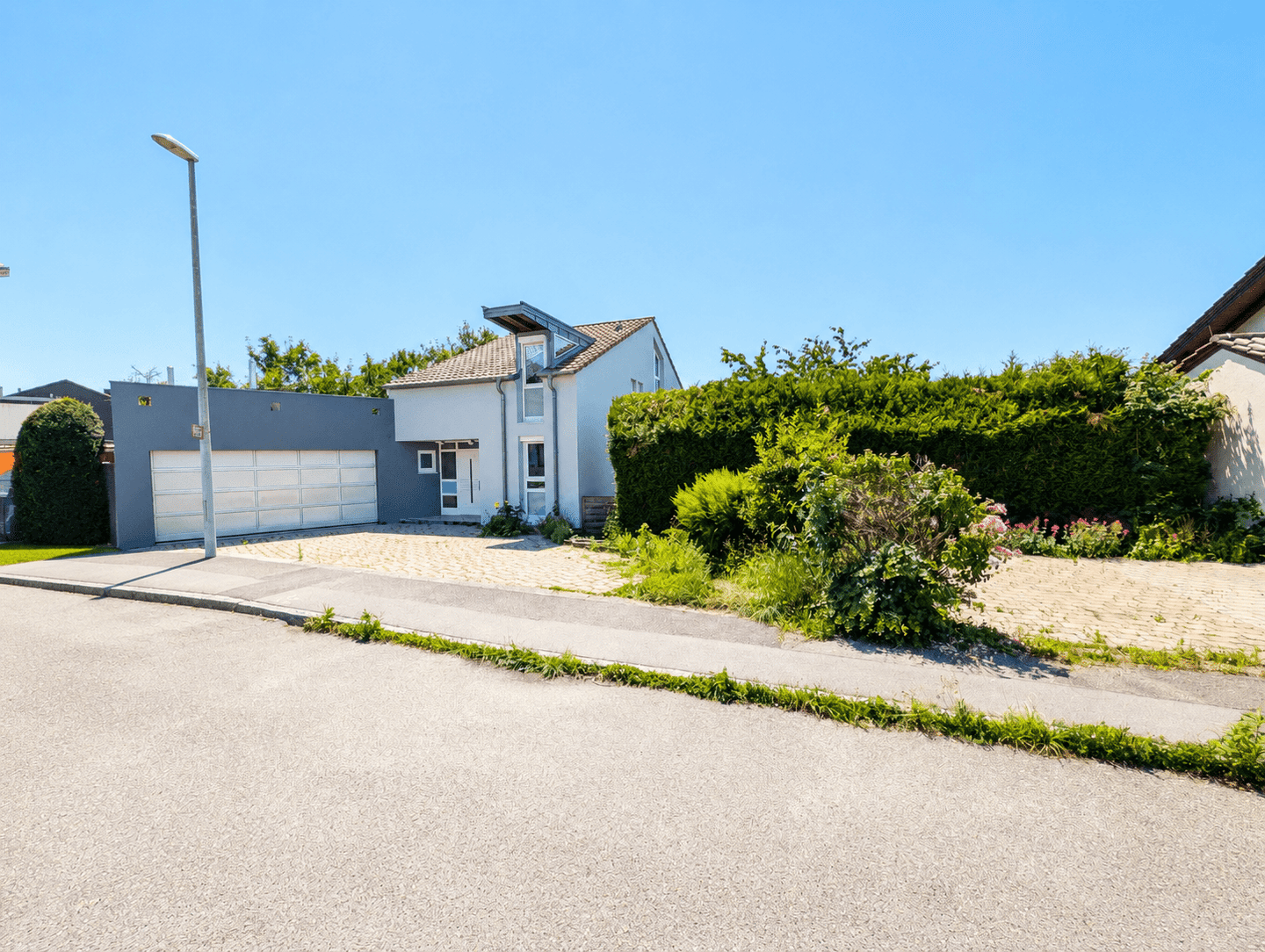 Exklusives Wohnhaus mit Wintergarten, Dachterrasse und Doppelgarage, 74336 Brackenheim