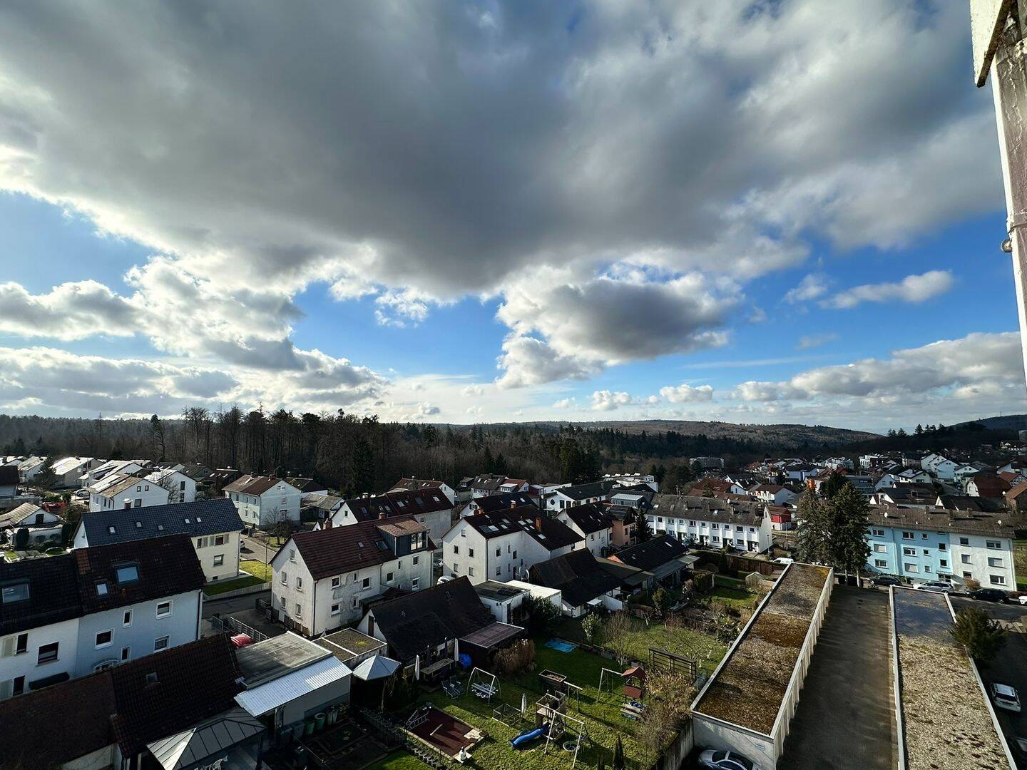 TRAUMblick, hell, modern, gr. BLK, EBK + Gar.: schöne 3-Zi-Whg in Reich., 76337 Waldbronn