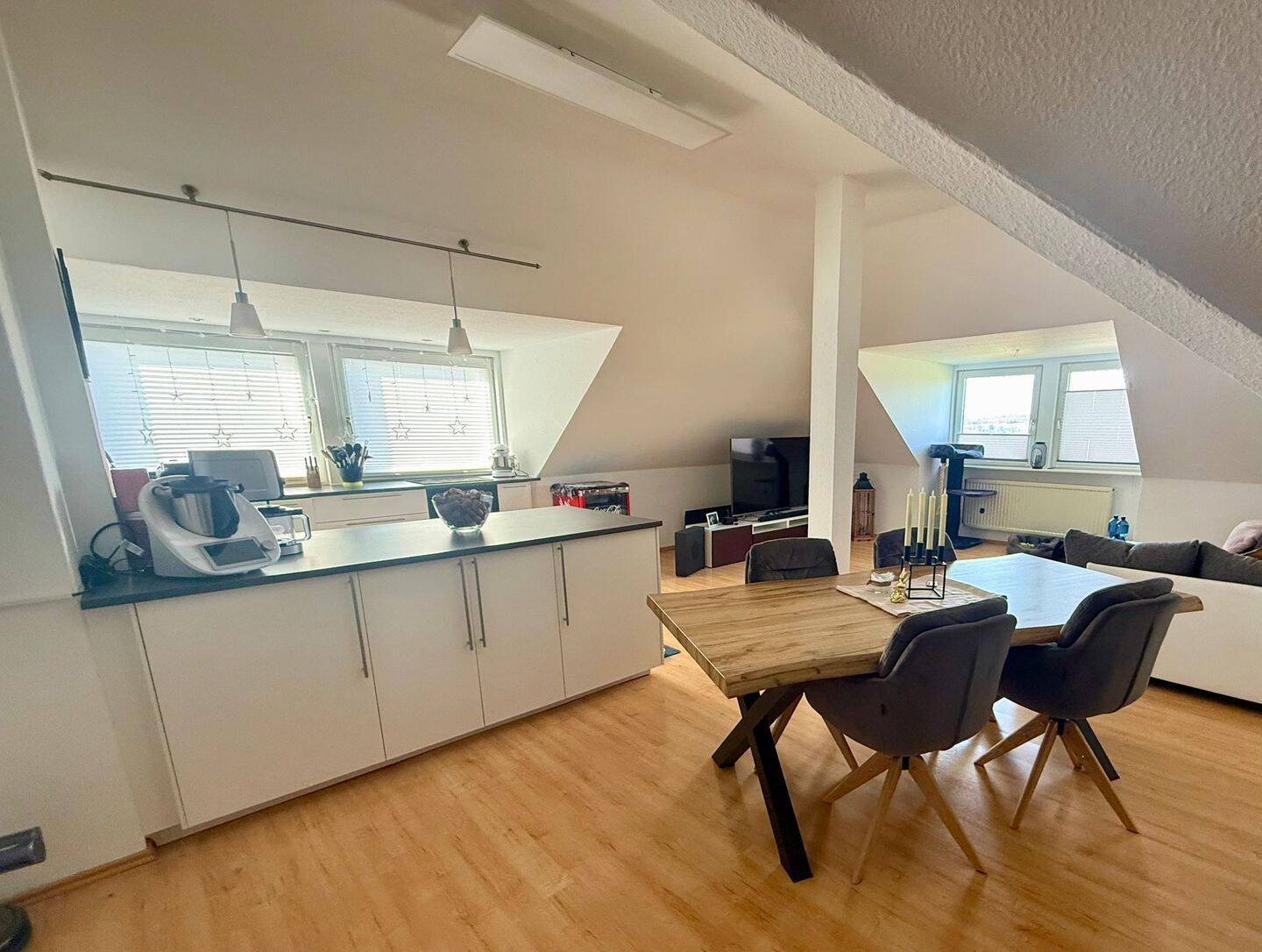 Traumhafte Dachgeschosswohnung in Kierspe-Dorf | 83 m² | 3 Zimmer | ab August frei, 58566 Kierspe