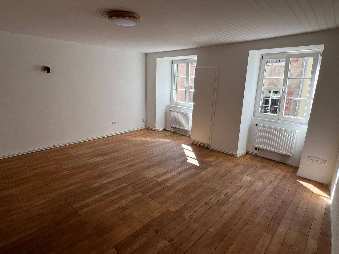 Renovierte 3-Zimmer Altbau Wohnung in bester Lage in der Altstadt von Tiengen zu vermieten, 79761 Waldshut-Tiengen