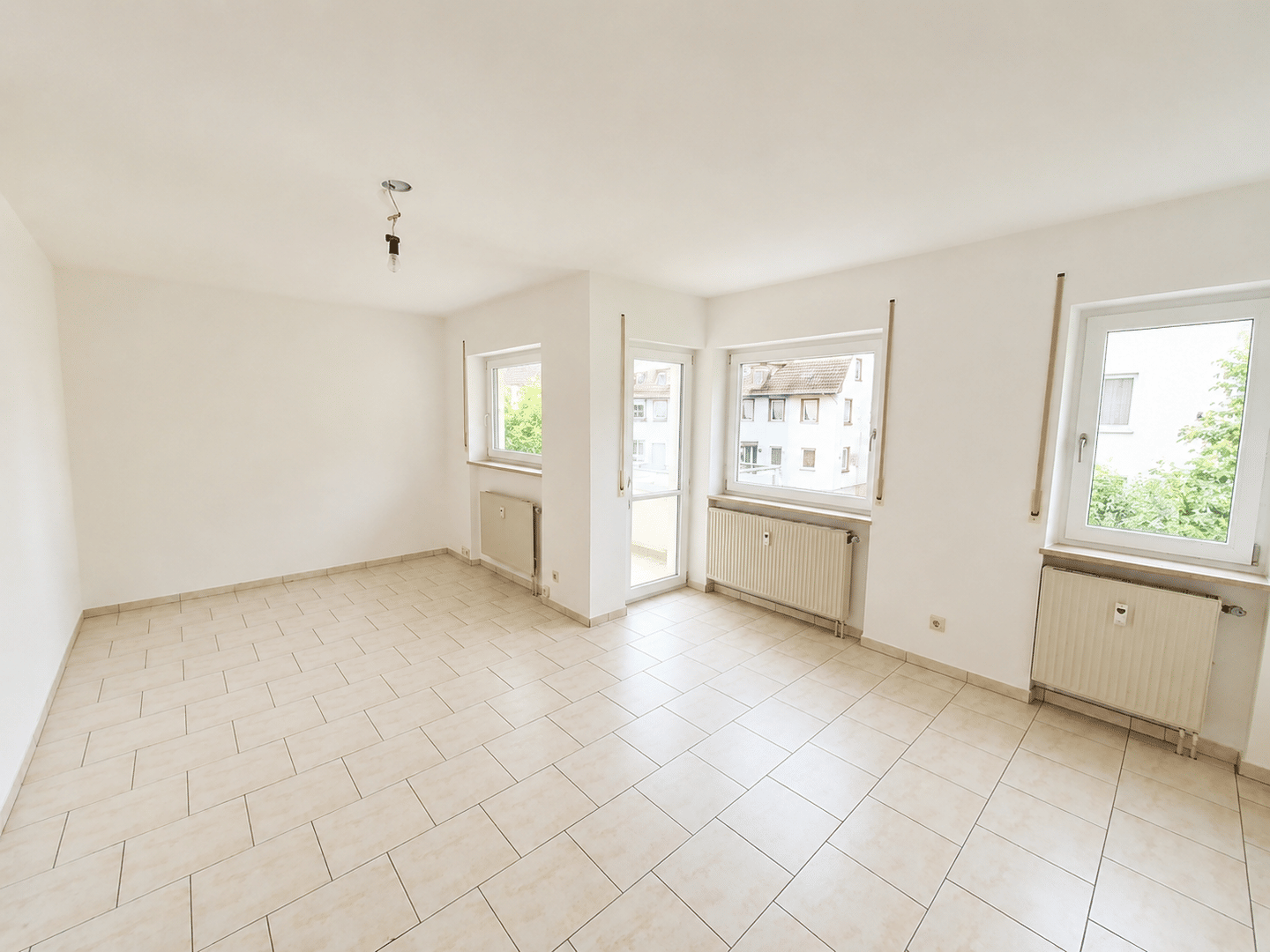 Zentrale 3-Zimmer-Wohnung mit EBK & TG-Stellplatz in Spaichingen, 78549 Spaichingen