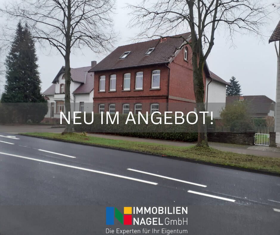 Wohnen mit Charakter – großzügige Altbauwohnung mit Balkon und Carport in Minden – Süd, 32429 Minden