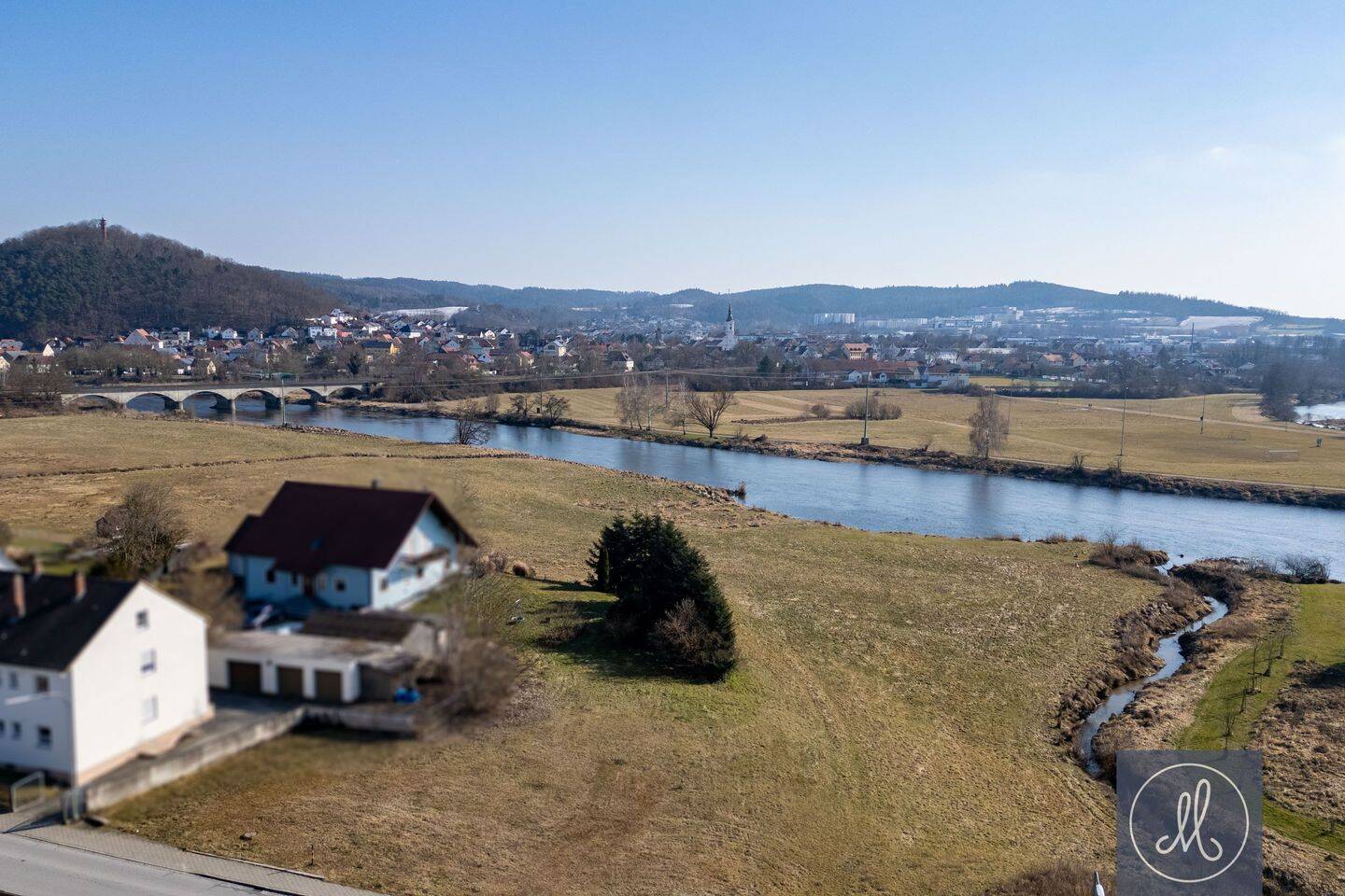 Traumhaftes Baugrundstück mit Aussicht in zentraler Lage in Regenstauf, 93128 Regenstauf